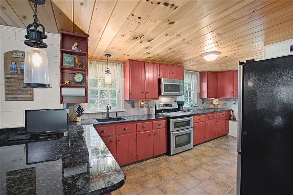 22 Burgess Road Property Photo 11