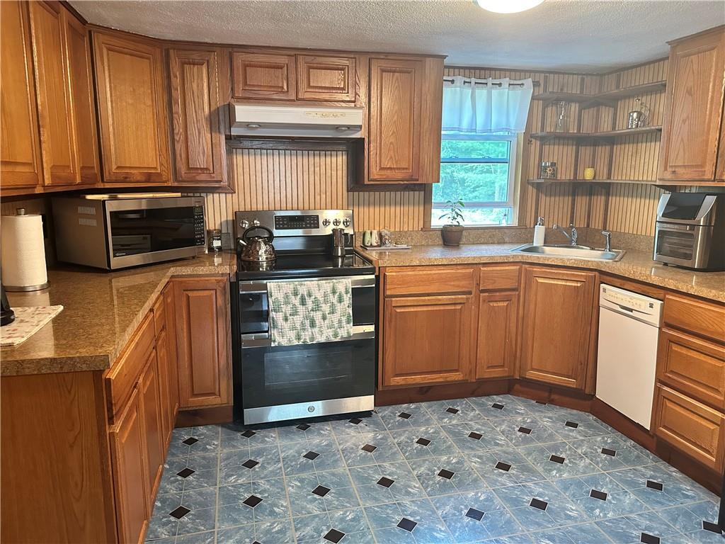 6 Short Road Property Photo 17