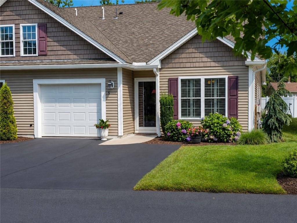 5 Rivers Edge Drive Property Photo 1
