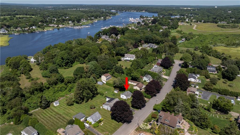 9 Champlin Drive Property Photo 6