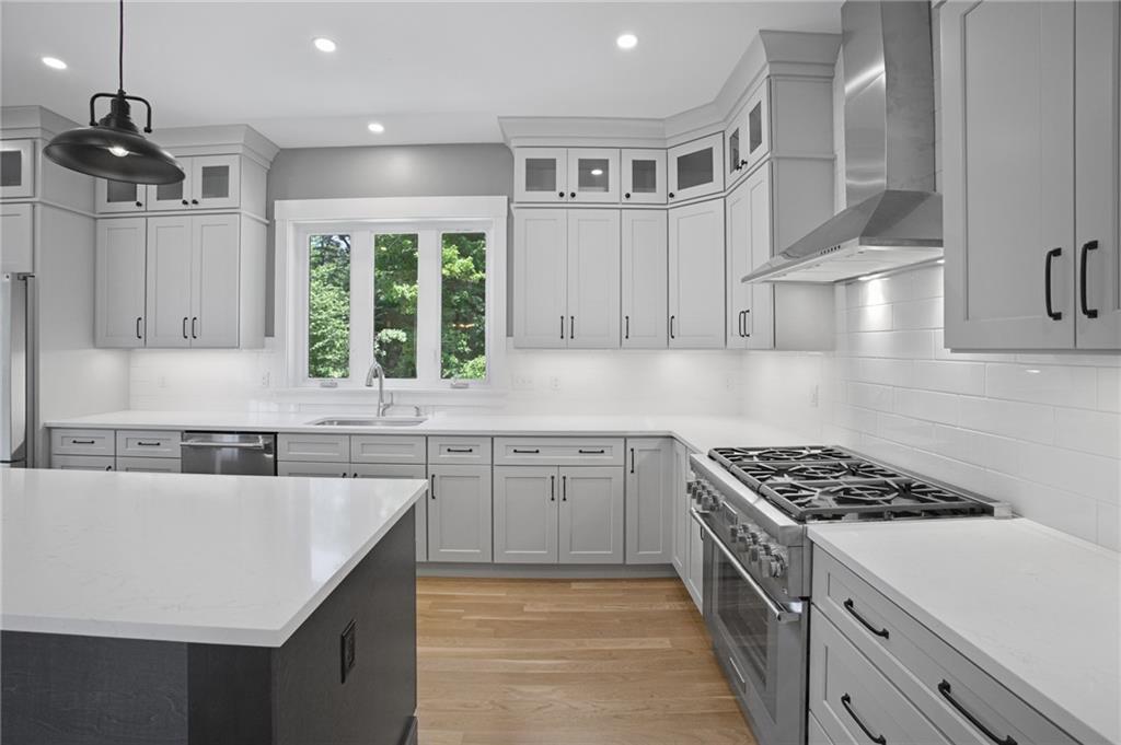 15 Tuscan Court Property Photo 8
