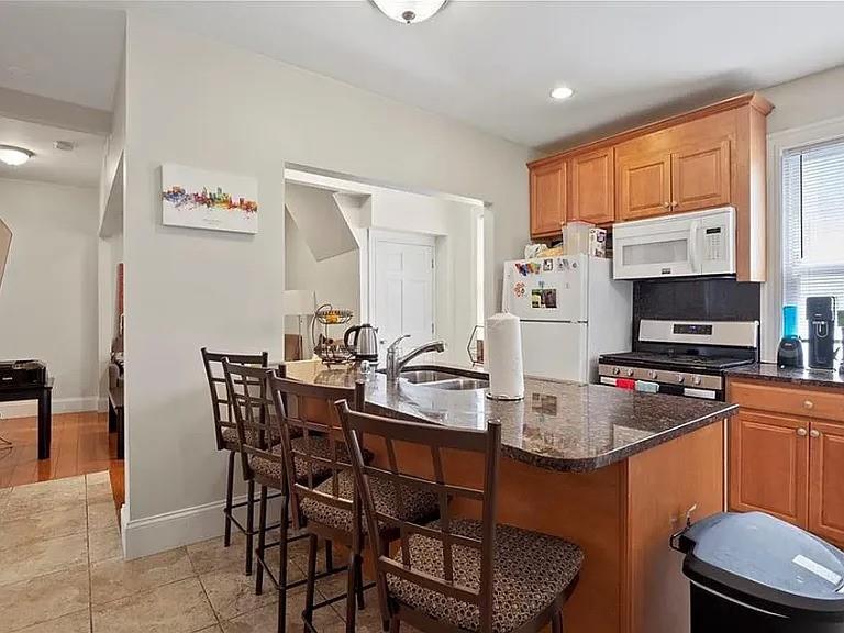 20 Governor Street UNIT 1 Property Photo 1