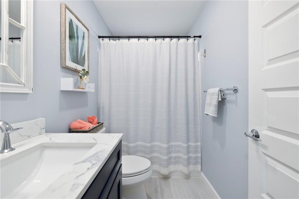 628 Sandy Lane Unit 1 Property Photo 14