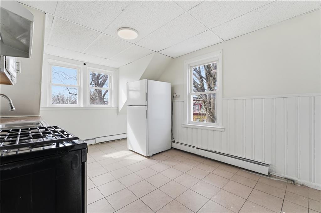 133 135 Ontario Street Property Photo 7