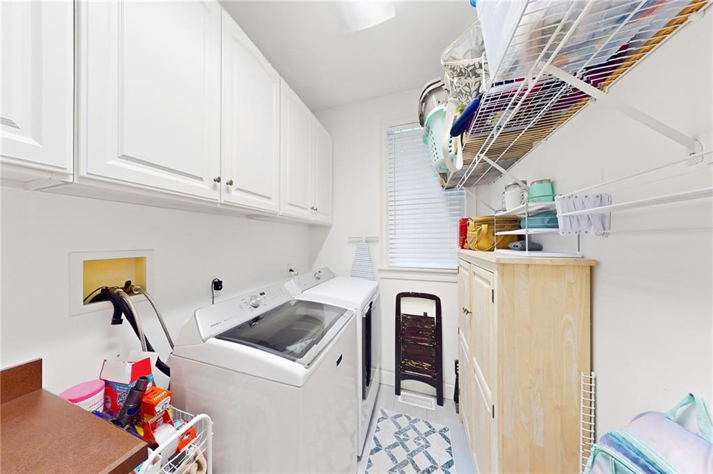 481 Glen Hill Drive Property Photo 10