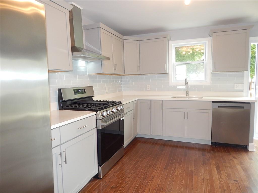 52 Hillwood Street Property Photo 3