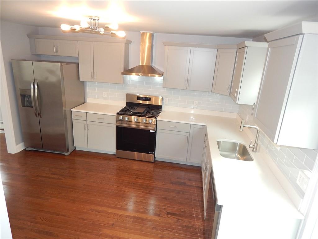 52 Hillwood Street Property Photo 5