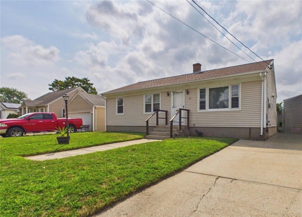 89 Sharon Street Property Photo 2