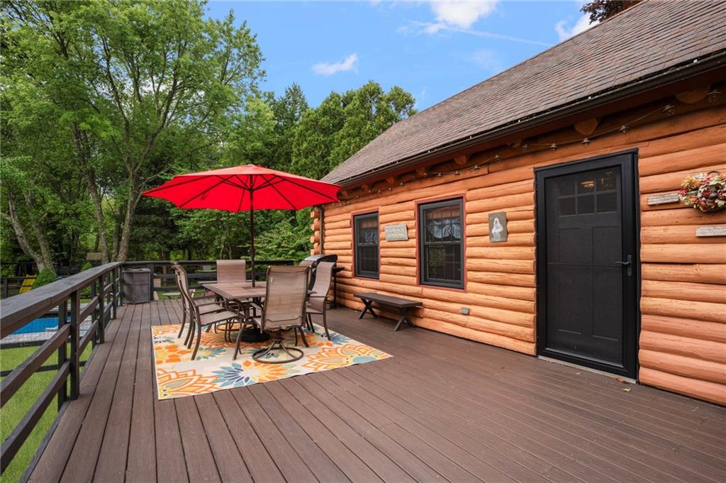 572 Green Hill Beach Road Property Photo 10
