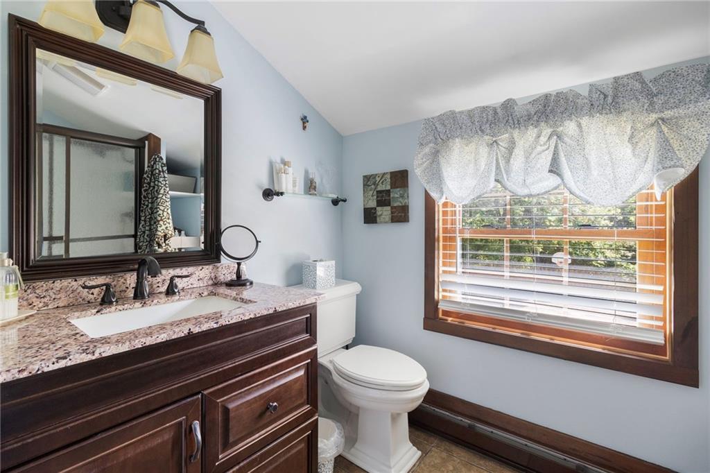 572 Green Hill Beach Road Property Photo 31