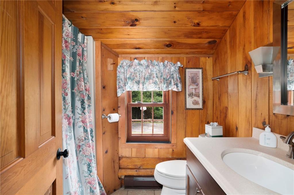 572 Green Hill Beach Road Property Photo 37