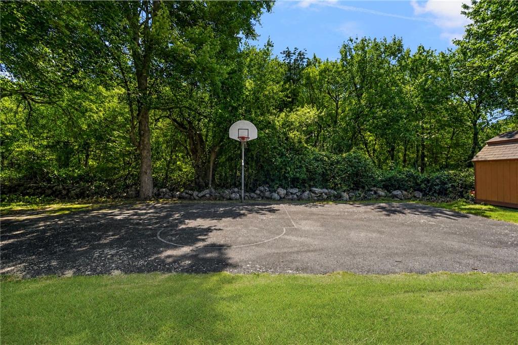 572 Green Hill Beach Road Property Photo 49
