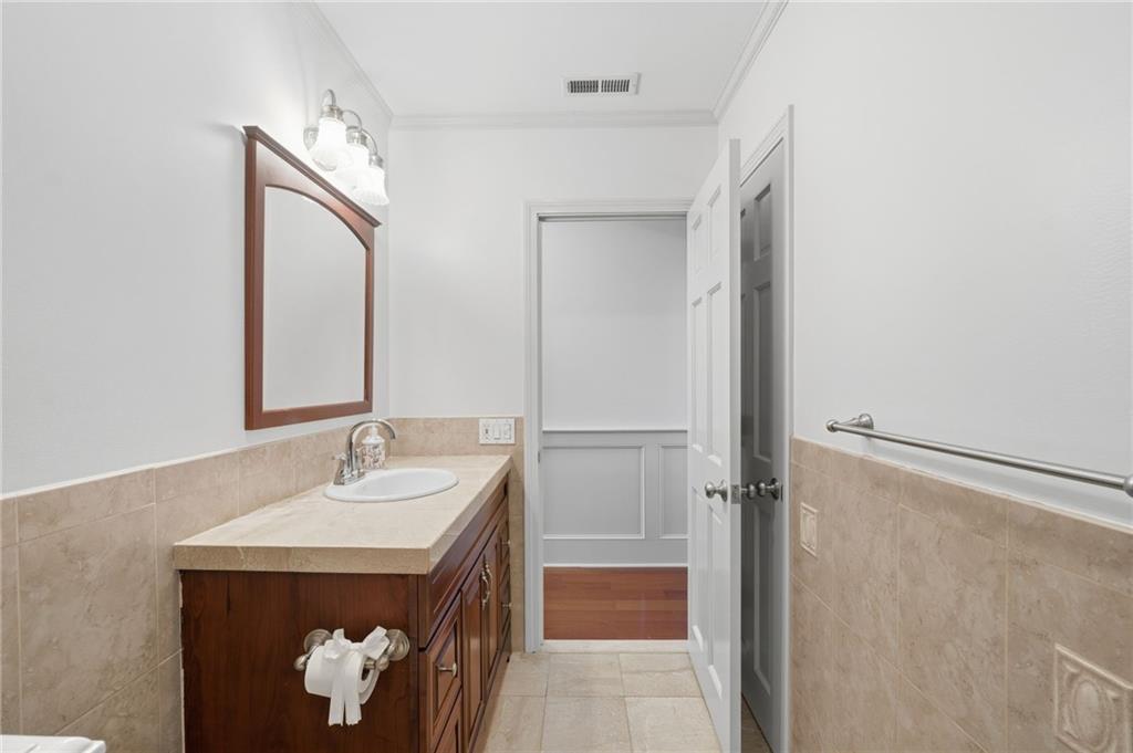 4100 Post Road Unit 2 Property Photo 35