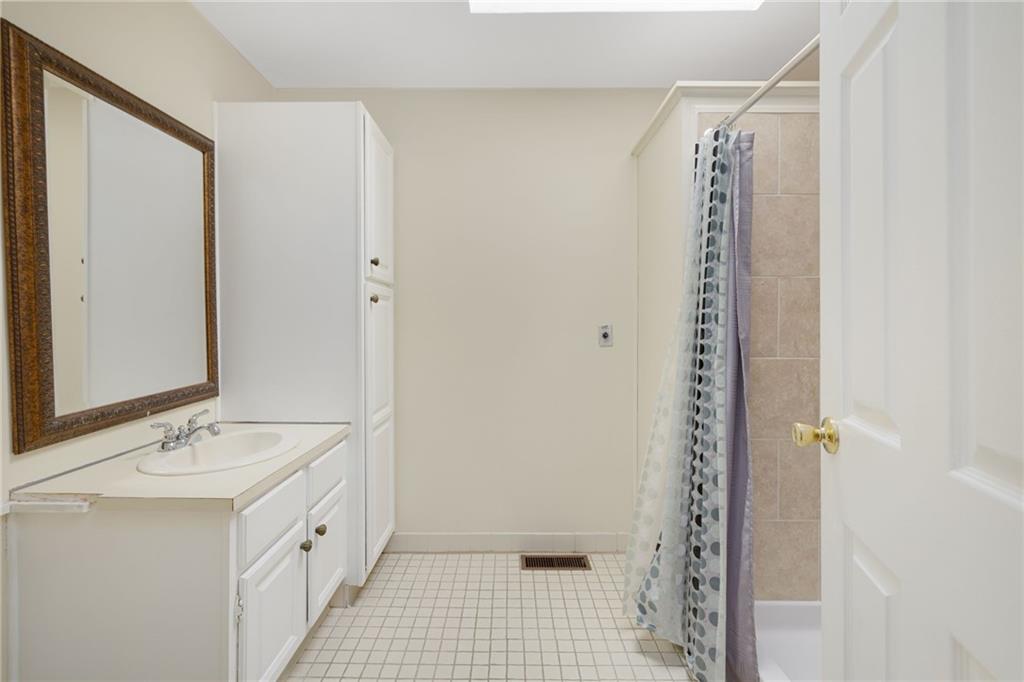 95 Nipmuc Trail Unit B Property Photo 17