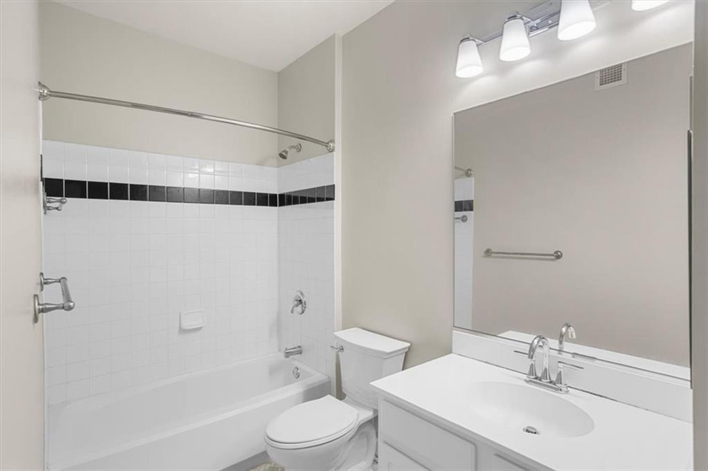 1000 Providence Place Unit 114 Property Photo 32