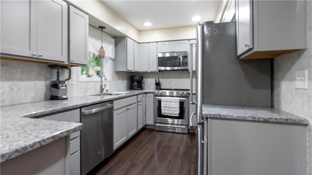 626 Smithfield Road Unit 201 Property Photo 12