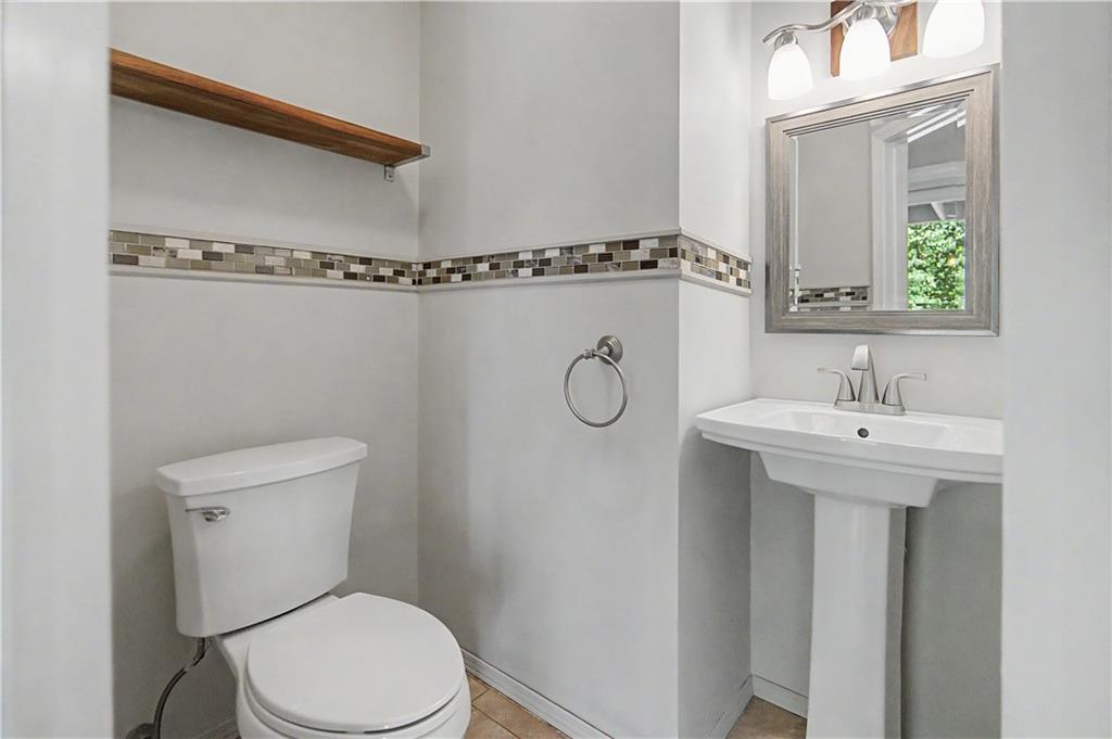 3399 Post Road Unit 14 Property Photo 11