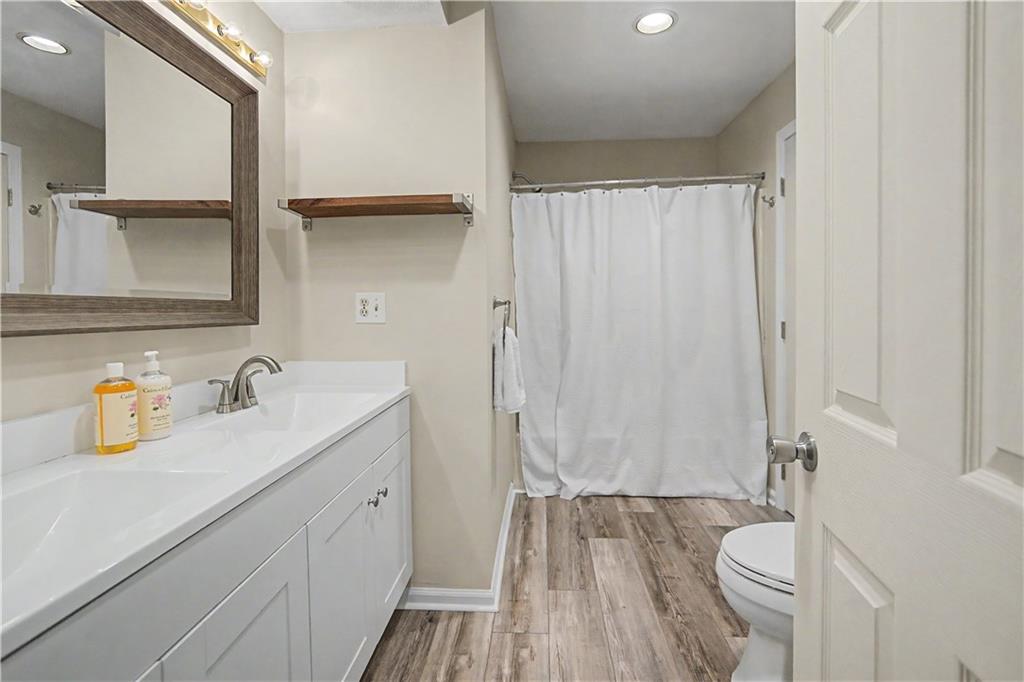 3399 Post Road Unit 14 Property Photo 15