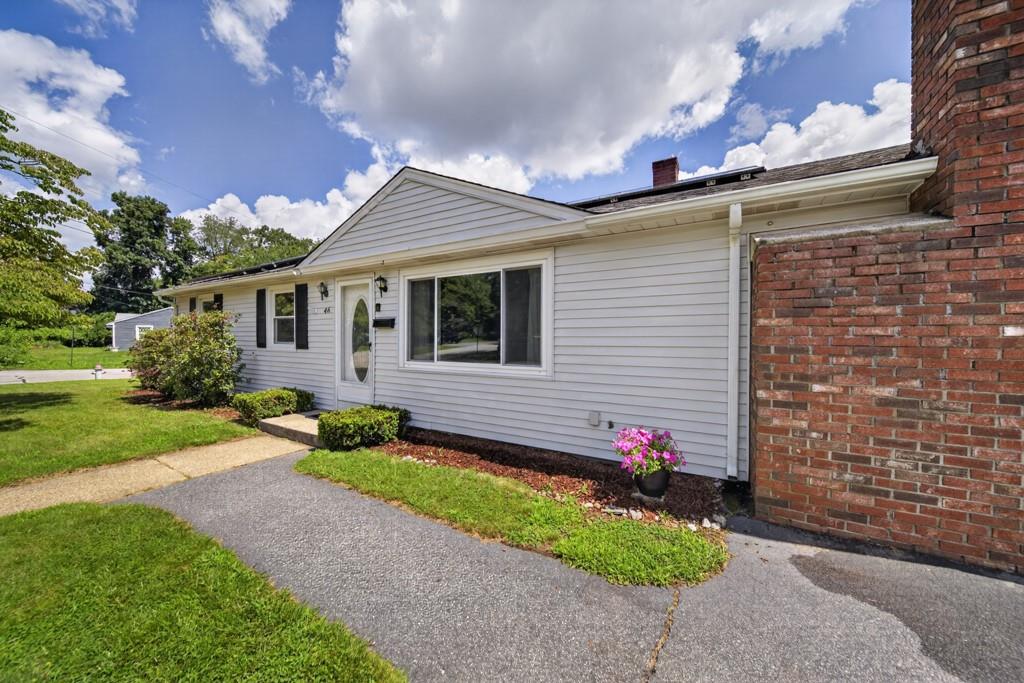 46 Sheffield Avenue Property Photo 3