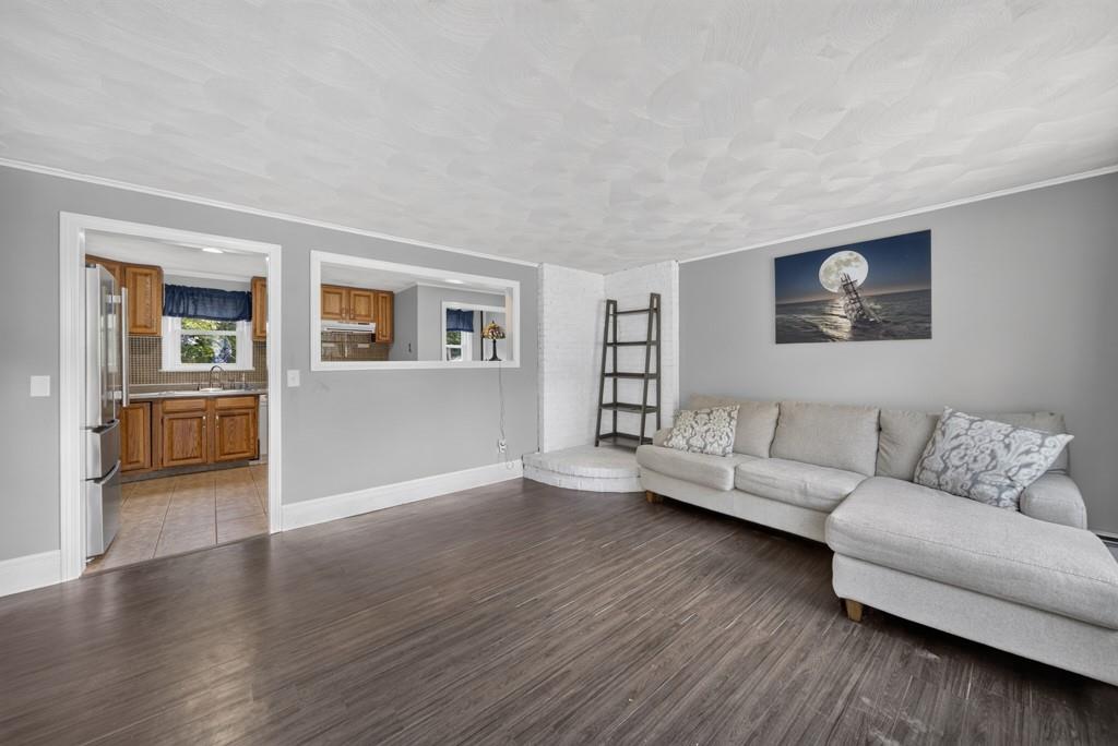 46 Sheffield Avenue Property Photo 6