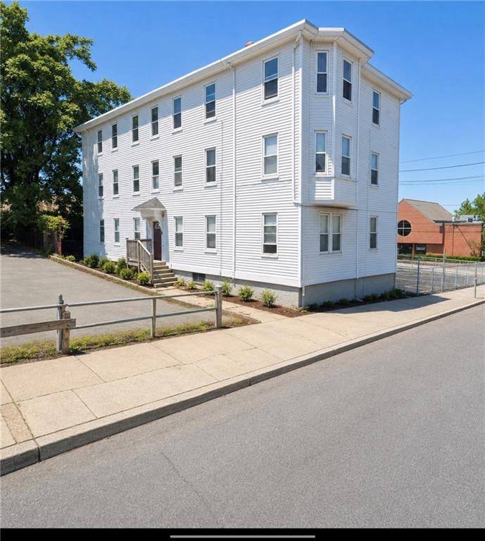 51 Brayton Avenue UNIT 4 Property Photo 1