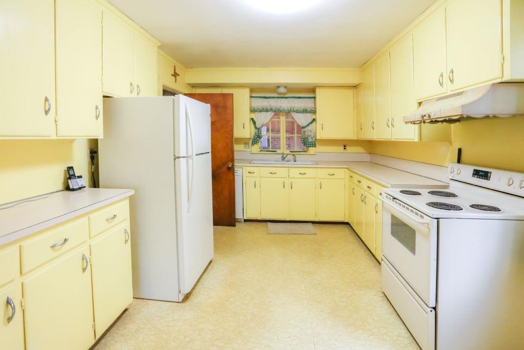 29 Edward Avenue Property Photo 21