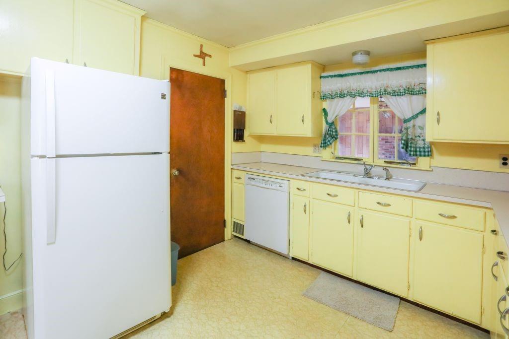 29 Edward Avenue Property Photo 26