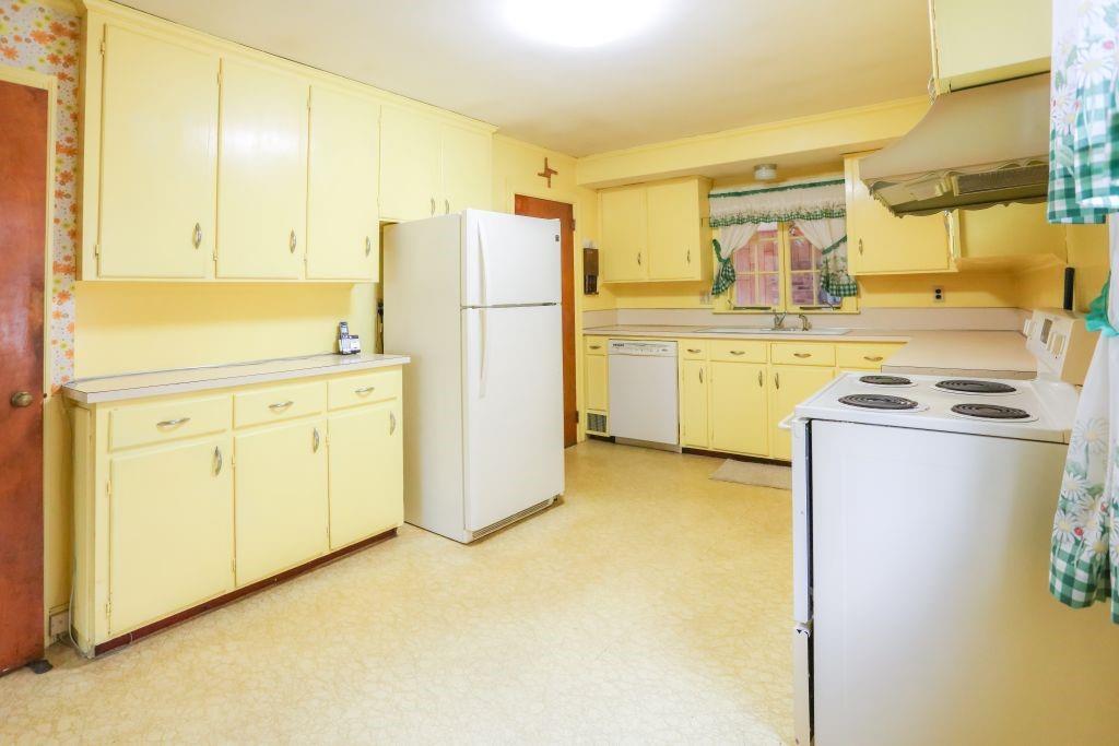 29 Edward Avenue Property Photo 27