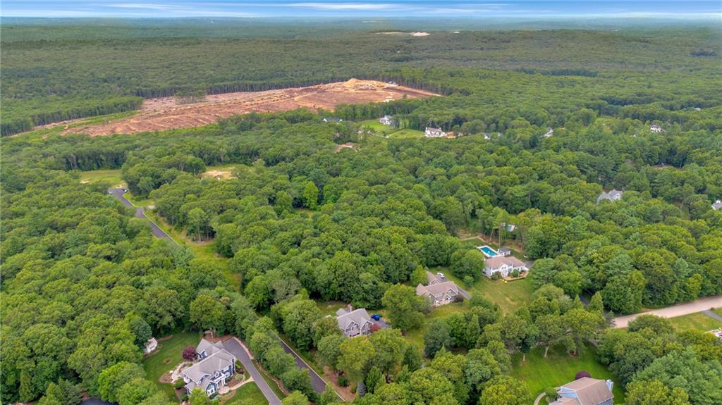 60 Highland Woods Drive Property Photo 8