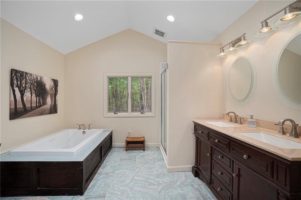 690 Major Potter Road Property Photo 24