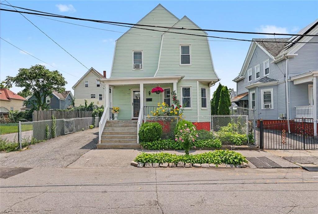 304 Indiana Avenue Property Photo 1