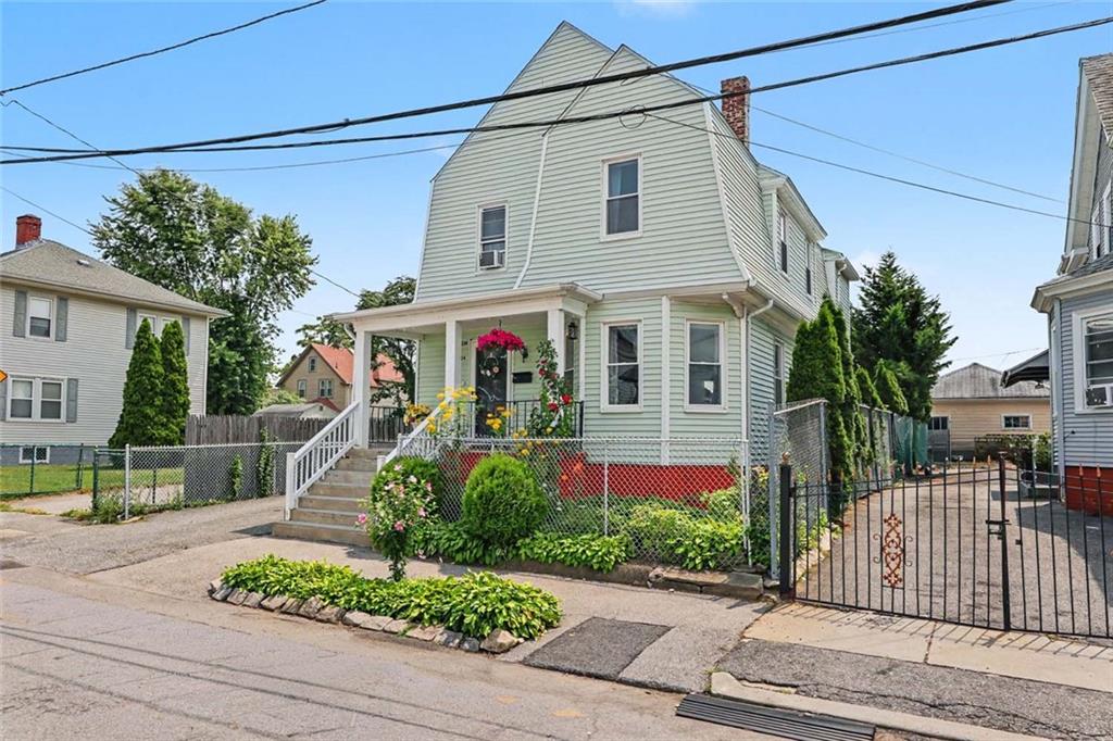 304 Indiana Avenue Property Photo 2