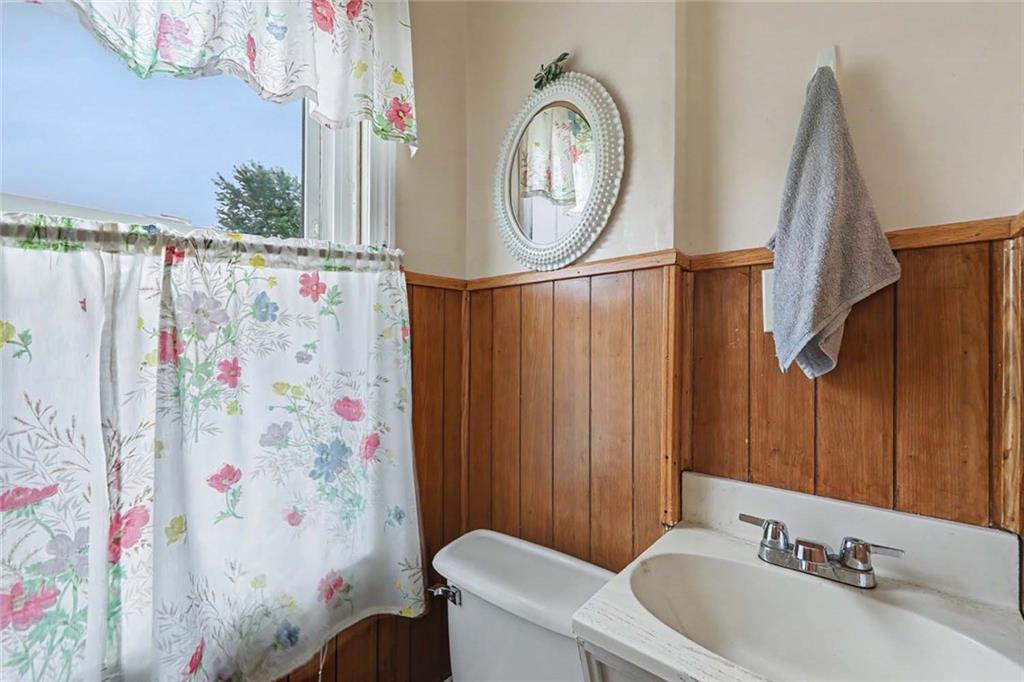 304 Indiana Avenue Property Photo 38