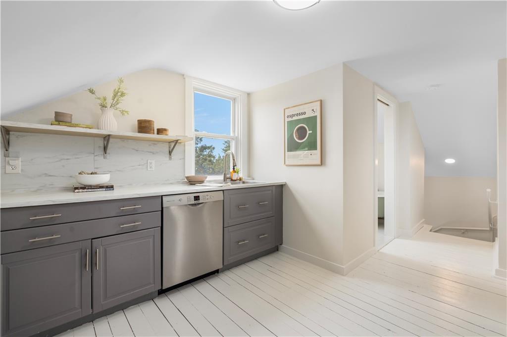 27 Dean Avenue Unit 3 Property Photo 12