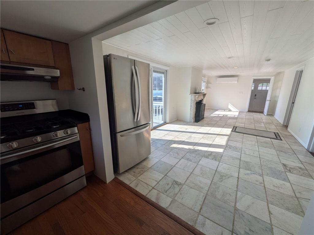 15 N Water Street Property Photo 13