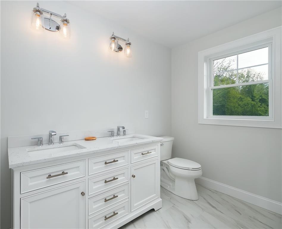 4 Upper Farm Way Property Photo 17