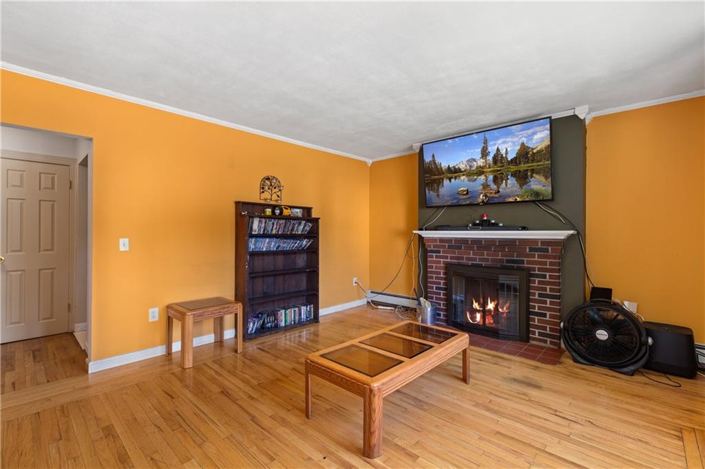 389 Great Road Property Photo 4