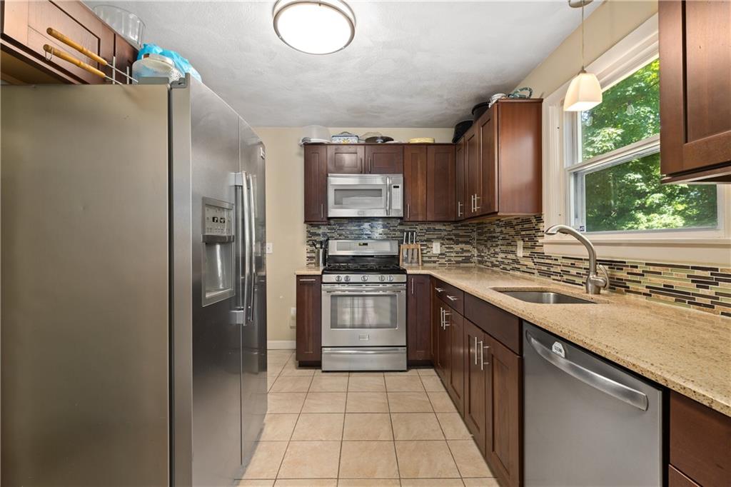 389 Great Road Property Photo 6