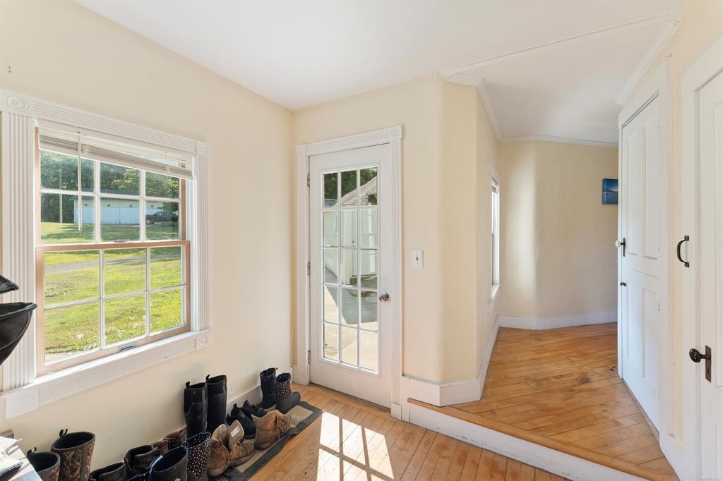 1530 Hartford Pike Property Photo 10