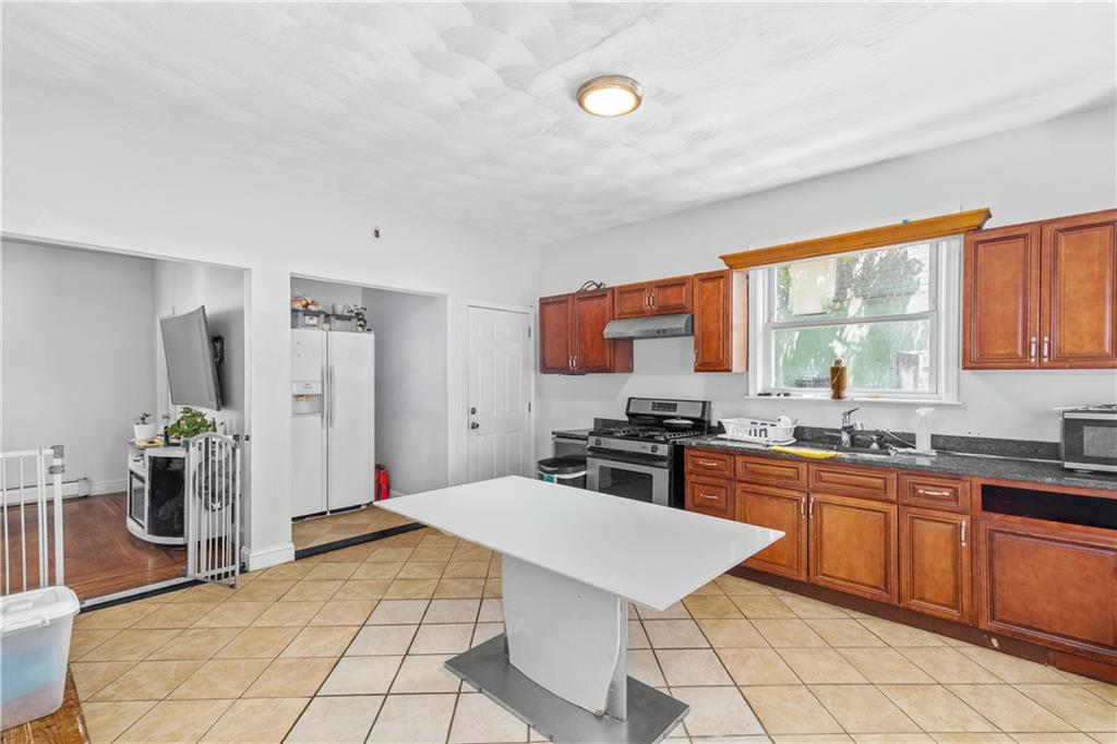 197 Althea Street Property Photo 7