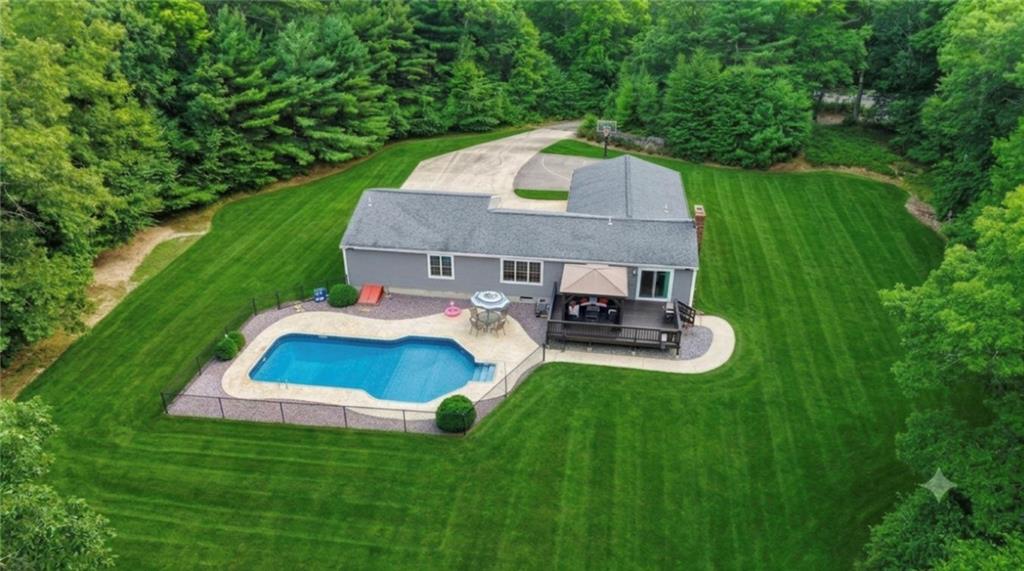 884 Reynolds Road Property Photo 3
