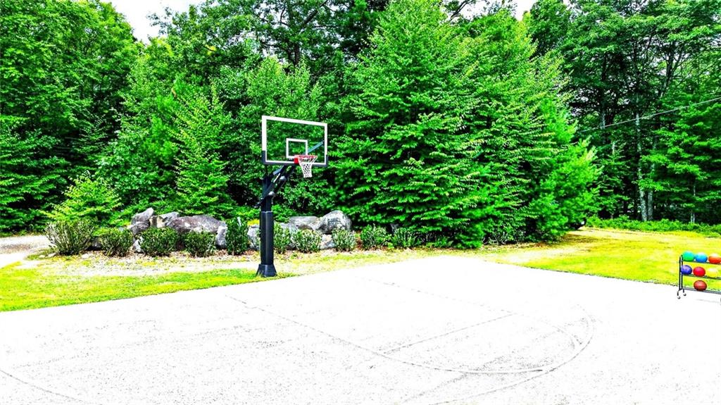 884 Reynolds Road Property Photo 19