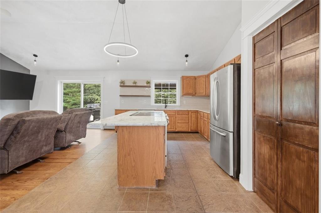 884 Reynolds Road Property Photo 22