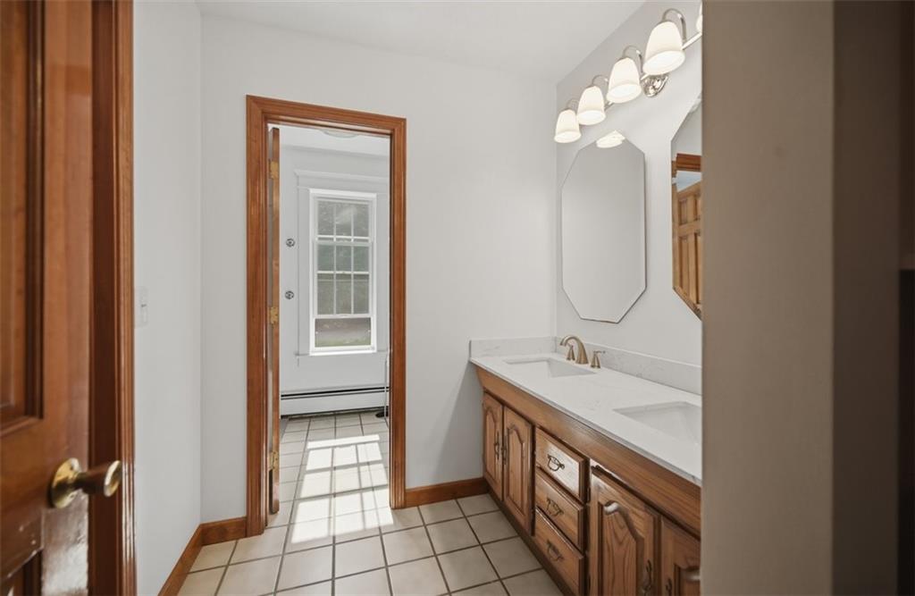 884 Reynolds Road Property Photo 39