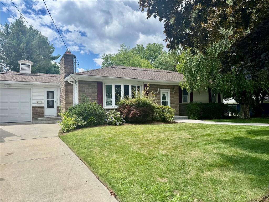 5 Susan Circle Property Photo 1