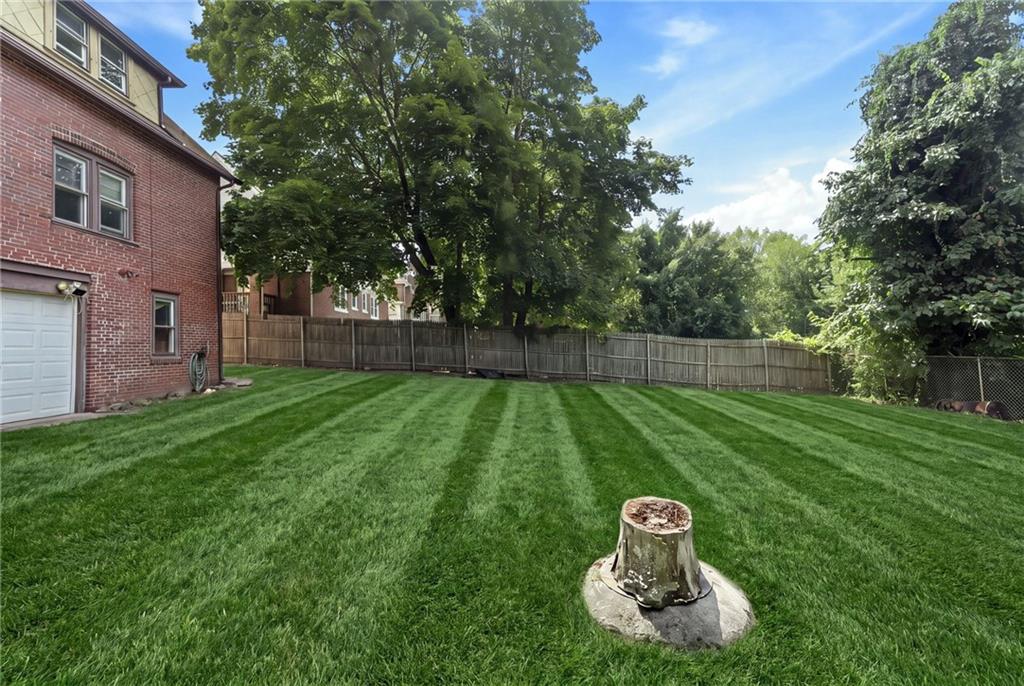 330 Waterman Avenue Property Photo 6