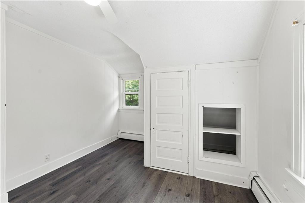 330 Waterman Avenue Property Photo 17