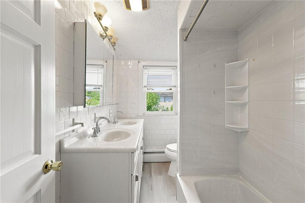 330 Waterman Avenue Property Photo 22