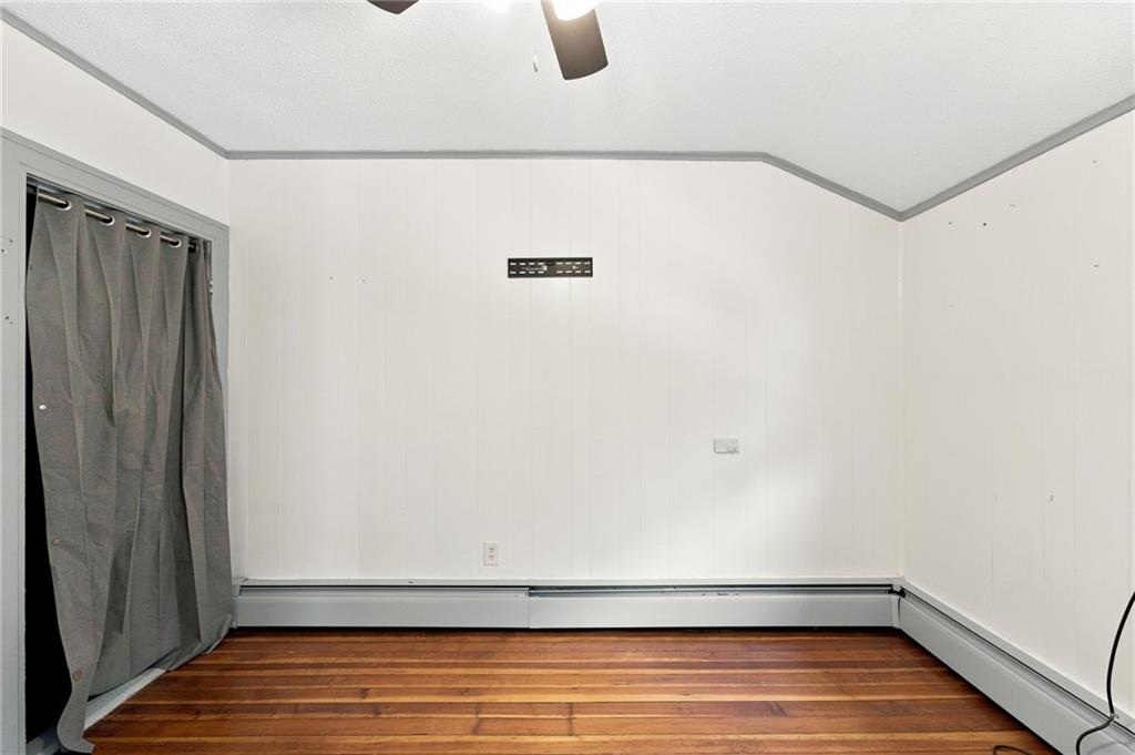 330 Waterman Avenue Property Photo 25