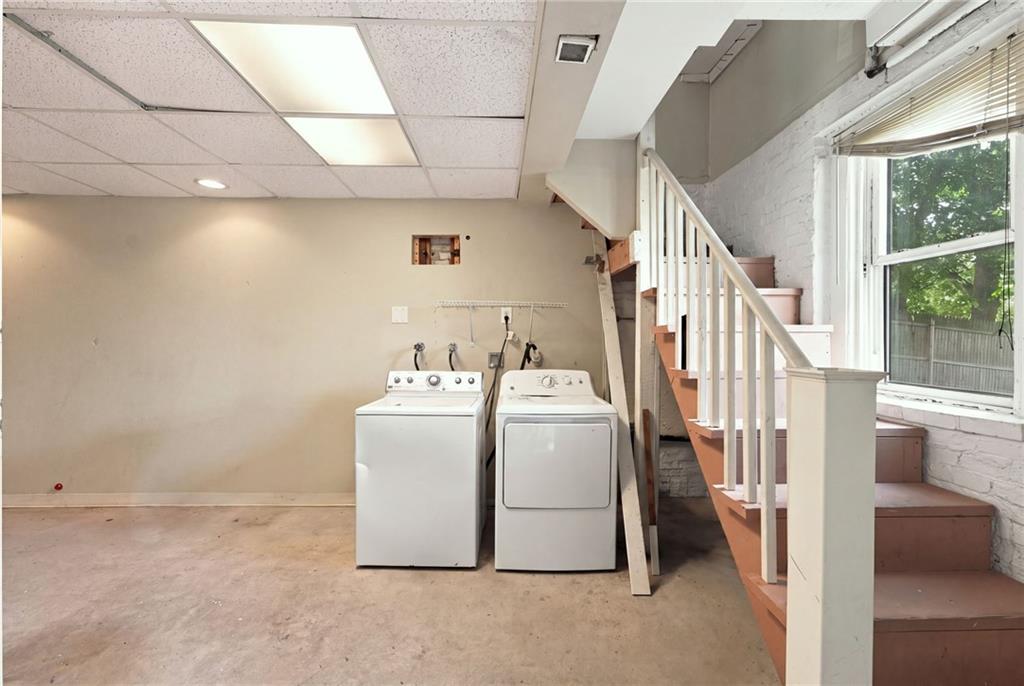 330 Waterman Avenue Property Photo 27